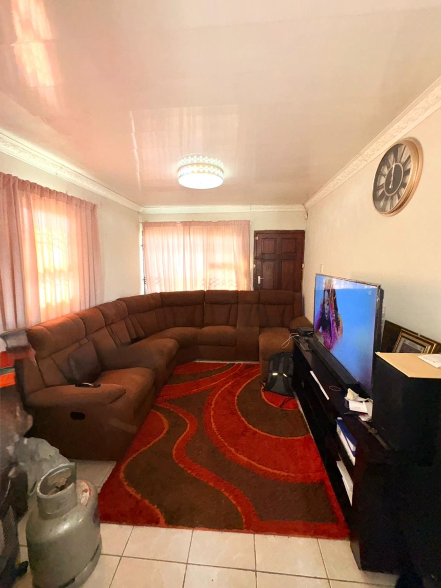2 Bedroom Property for Sale in Amalinda Eastern Cape